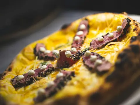 Pizza Napoletana (foto indicativa)
